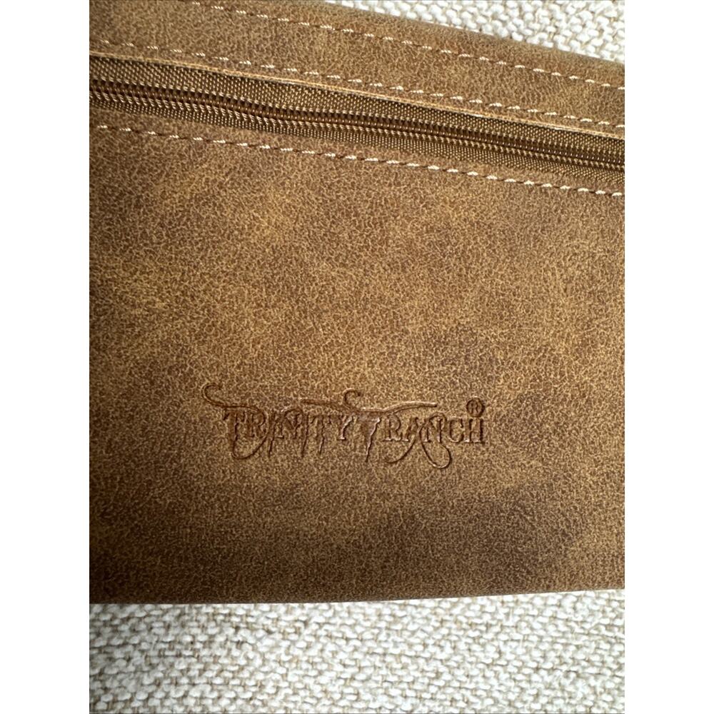 Trinity Ranch Aztec Collection Wallet Brown Western Accent Stitching RFID NWT - Picture 5 of 8